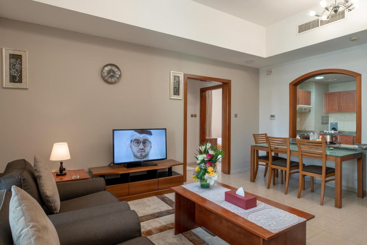 Deluxe Two-Bedroom Apartment