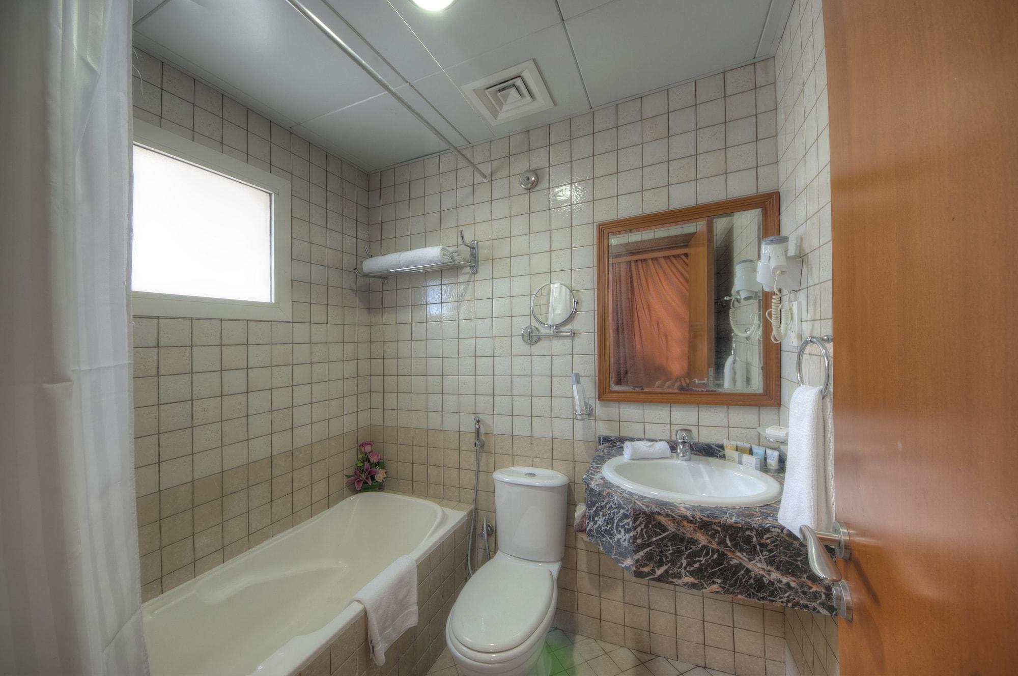 Deluxe One-Bedroom Apartment