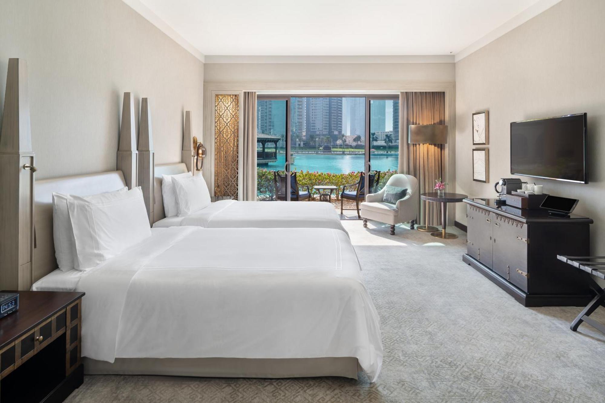 Deluxe Room Fountain View