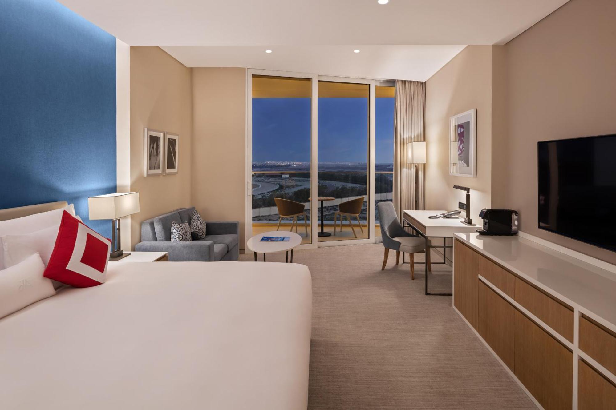 Deluxe Room - King Bed with Access to Three Pools