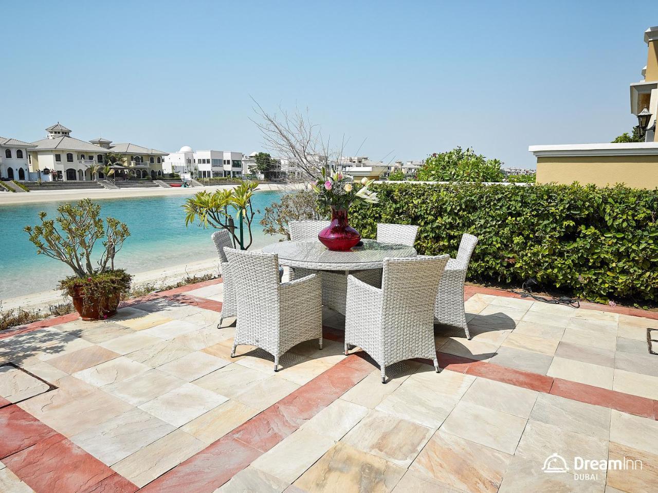 Villa Getaway a Palm Jumeirah con 6 Camere da Letto