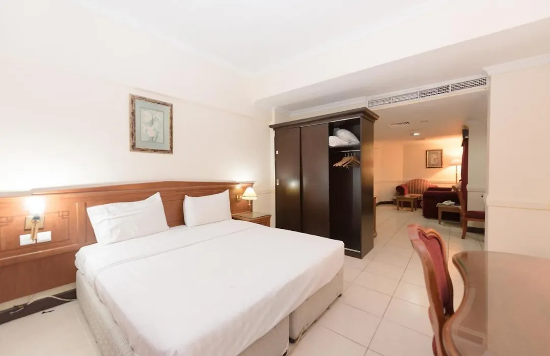 Deebaj Plaza Hotel Apartments-1
