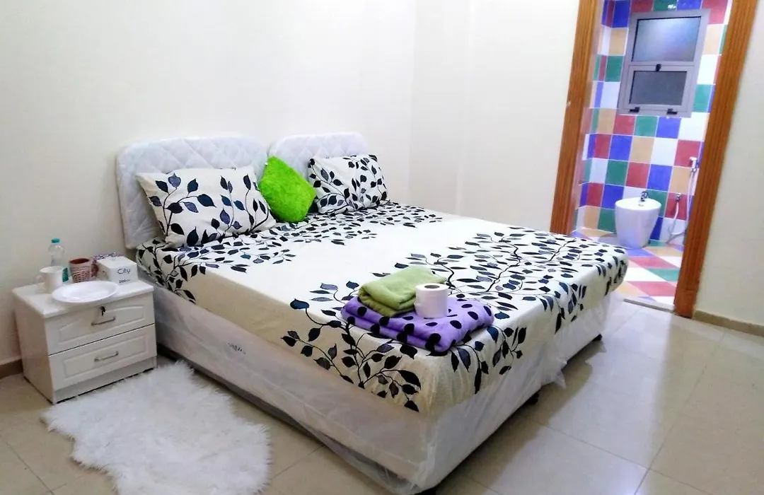 Bright Sunshine Holiday Home Shared Apartments-1