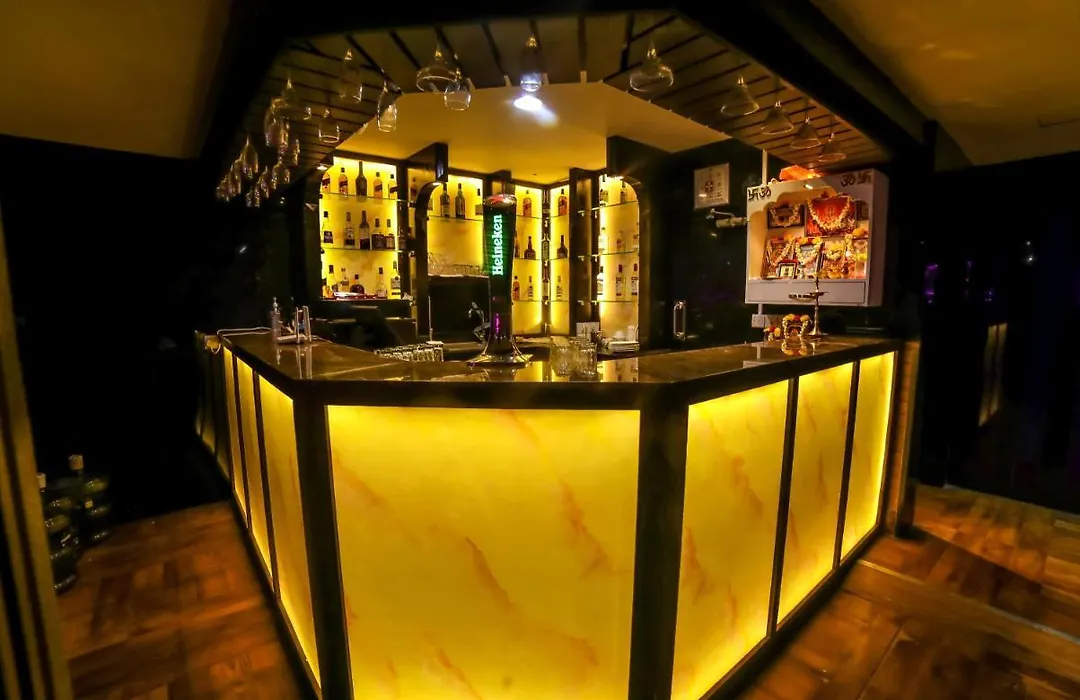 Hyde Park Hotel-1