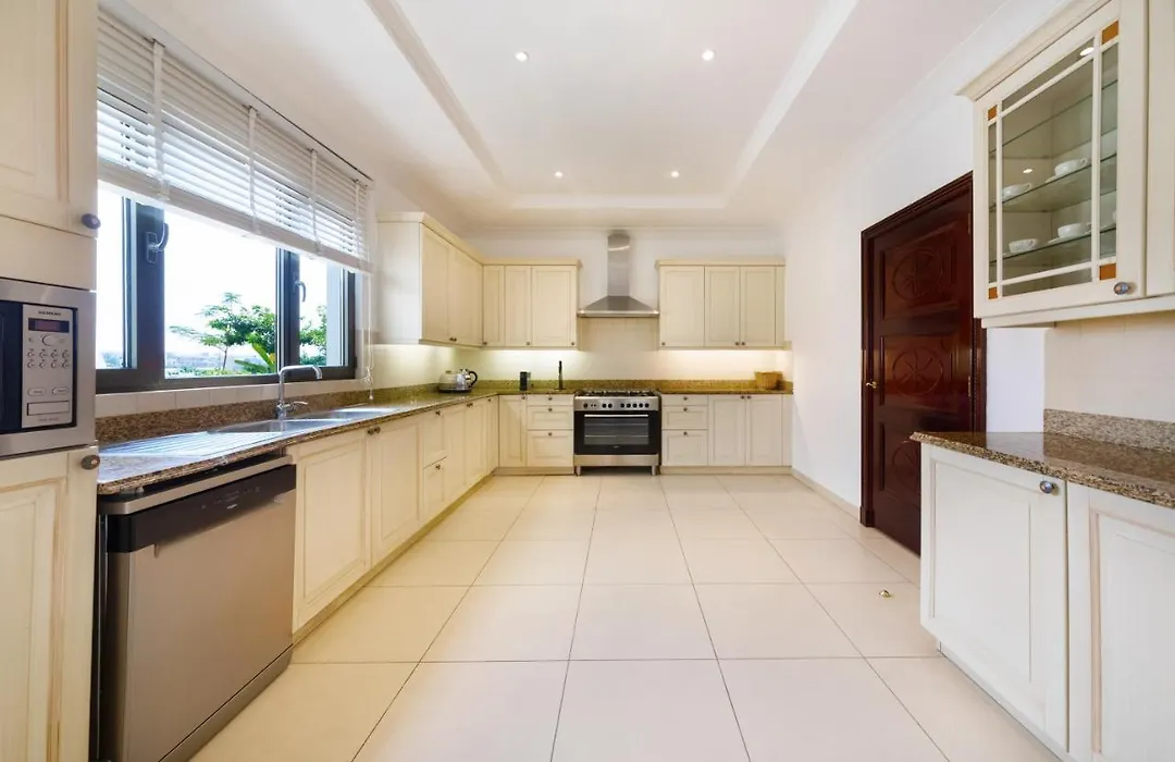 Maison Privee - 5 Stars Villa With Private Pool Or Beach On Palm Jumeirah-1