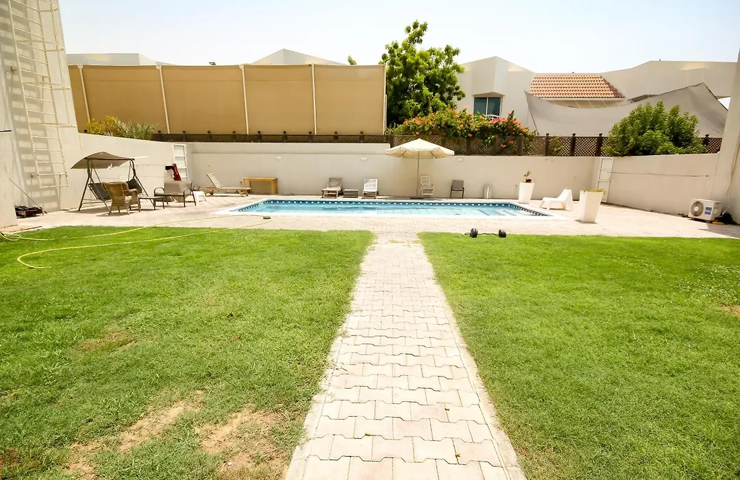 Comfortable Private Rooms In Compound Housing-1