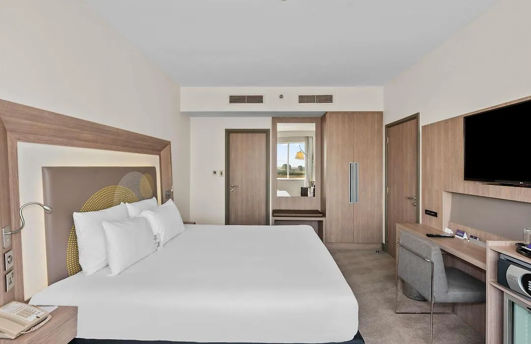 Novotel Dubai World Trade Centre-1