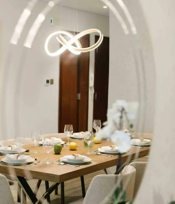 Boutique Living - Dubai Marina Heights-1