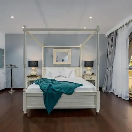 6 Bedrooms Beach Villa In The Main Jbr Beach Walk-3