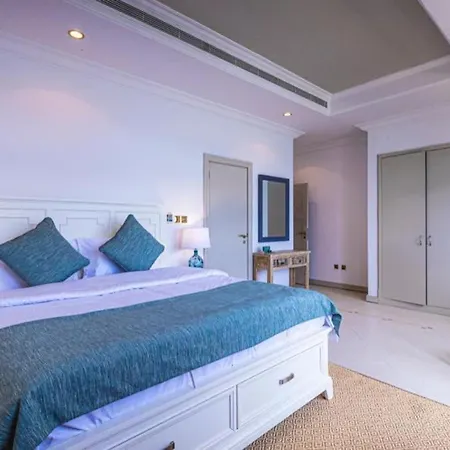 Sea View Luxury 6 Bdr Villa Plus Maid Room-2