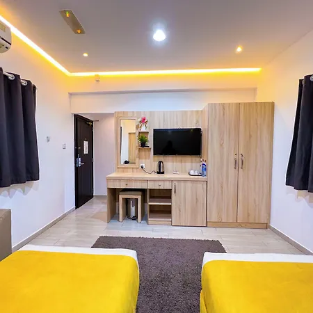 24 Gold Hotel-2
