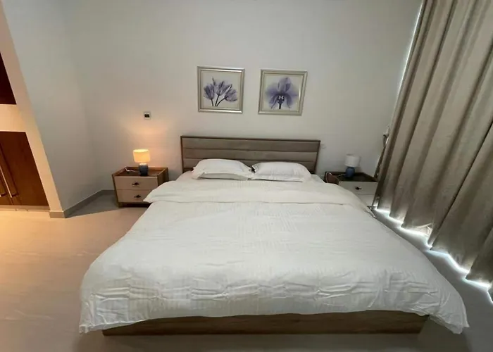 Oyo 729 Home Park Gate 1703 Dubai