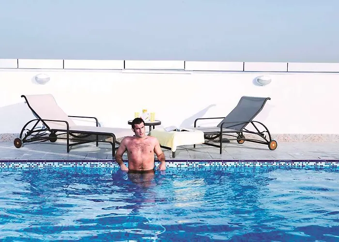 Time Topaz Hotel Apartment Dubai